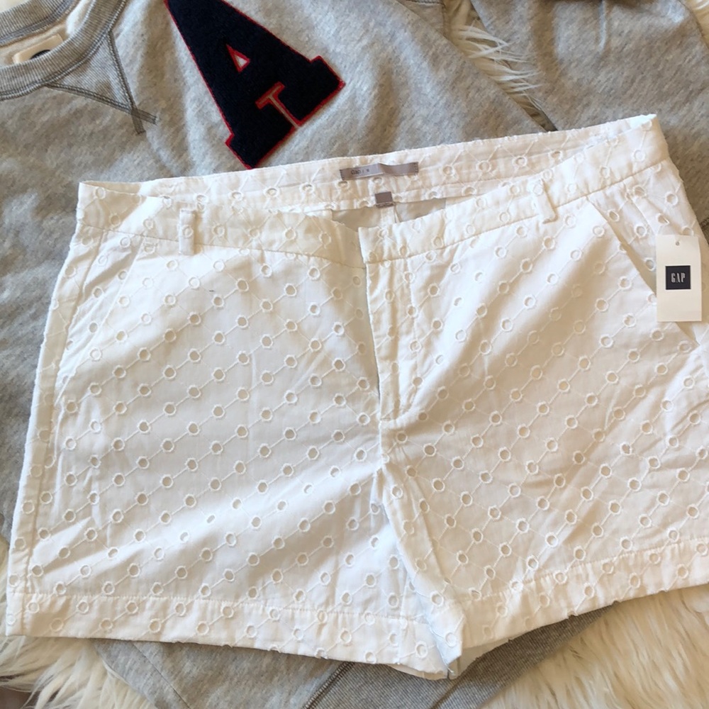 NWT Gap White Embroidered Shirts Sz 10